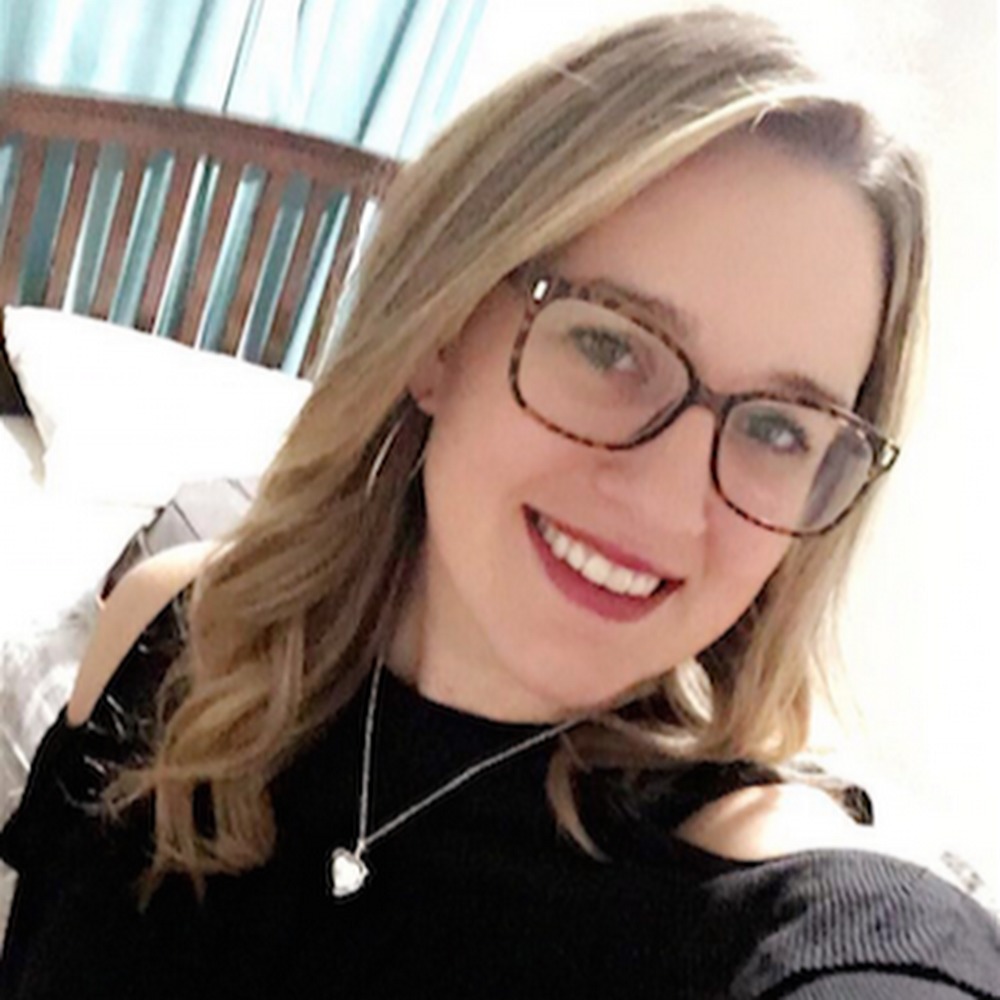 Meet your Posher, Justina